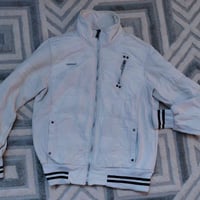 للبيع جاكيت رجالي شتوي   ✔️ نظافة جيدة  ✔️ مقاس M_L (ميديم) ✔️ بطانة د...