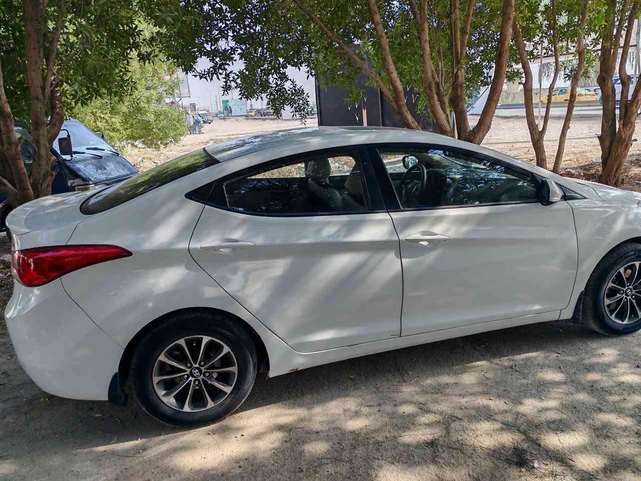 السلام عليكم ورحمة الله وبركاته
النترا ١٠١٢ خليجي ماشيه ١٦٥ الف حقيقي ١٢٠ دك جرس محرك ١٦٠٠ دوش جيد كير جيد سيارة ارع قطع صبغ بدون دواخل سونار عندي وقبل الصبغ عندي فديو سيارة ليرة بالحقيقه احلا من الصور مكاني بغداد
السعر ١٠٠ ورقه يعني دفتر للتواصل
*********** واتساب
***********
