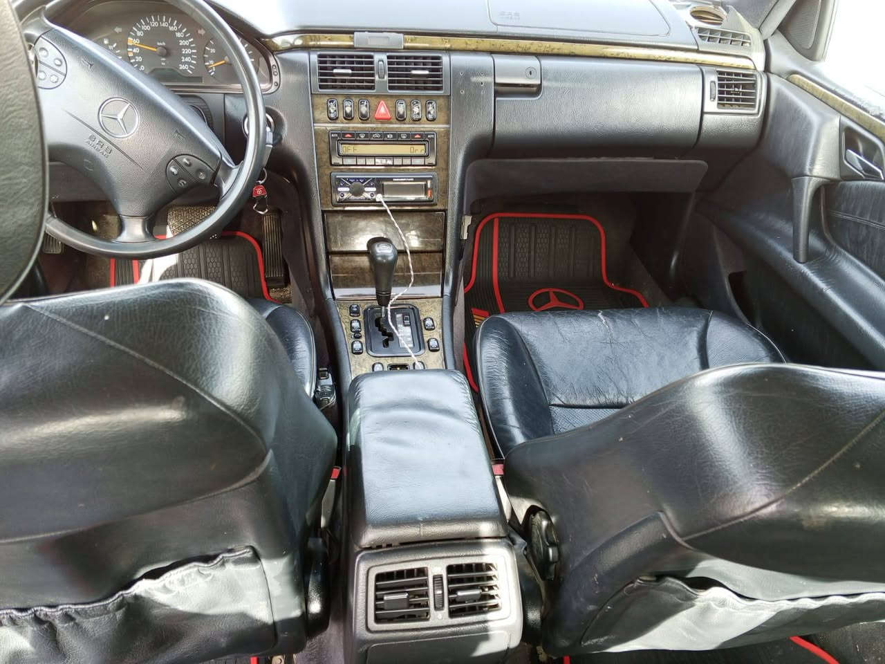 سلام عليكم مارسدس ام عيون مديل 1997 مراوس او بيع عادي  متوم شمالي مضبوط دك حاسبه يلا تشتري مكينه و كير خير من الله بلاد ماناقصه اي شي ربع ماذب عليها تبريد كهربائيات سياره مكفوله من الكص و الضربه و الصبغ تخم تاير جديد حداديه جديده دواخل جديده سياره فول ماناقصه اي شي *********** واتساب سعر 43 بيها مجال مكانه بصره
