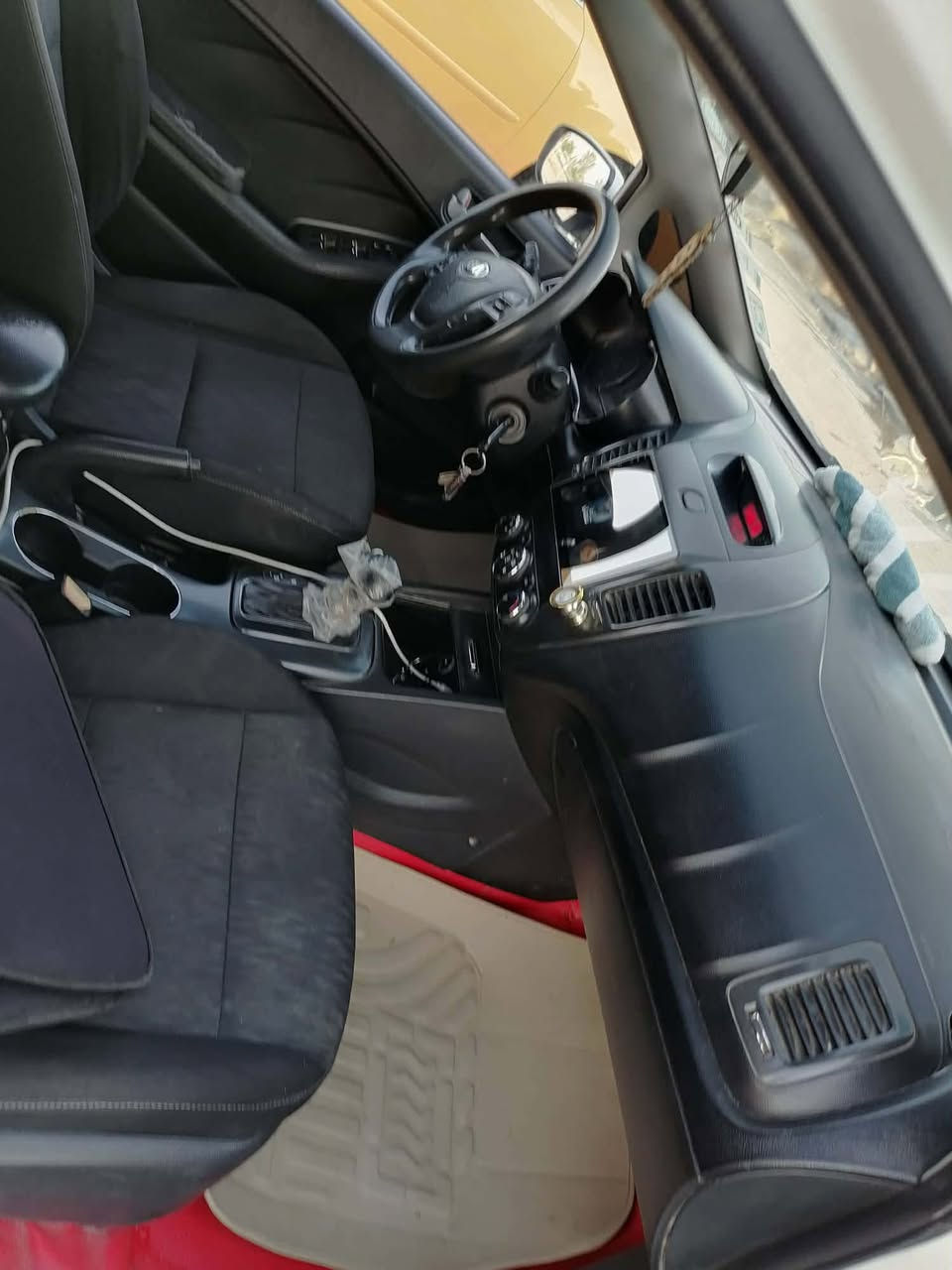 سلام عليكم للبيع سيارتو 2014  رقم اربيل السياره كفاله 
لاصبغ ولافتح ولاتبديل 
كير مكينه حداديه كوله بشرط 
تبريد تتدفئه شغاله 
كهربئيات كوله بشرط 
سنويه لنهايه 2028
رقم جديد دولي 
تحويل وكاله بشرط 
سعر128 وبيه مجال 
ممان ديوانيه البدير 
***********
***********
