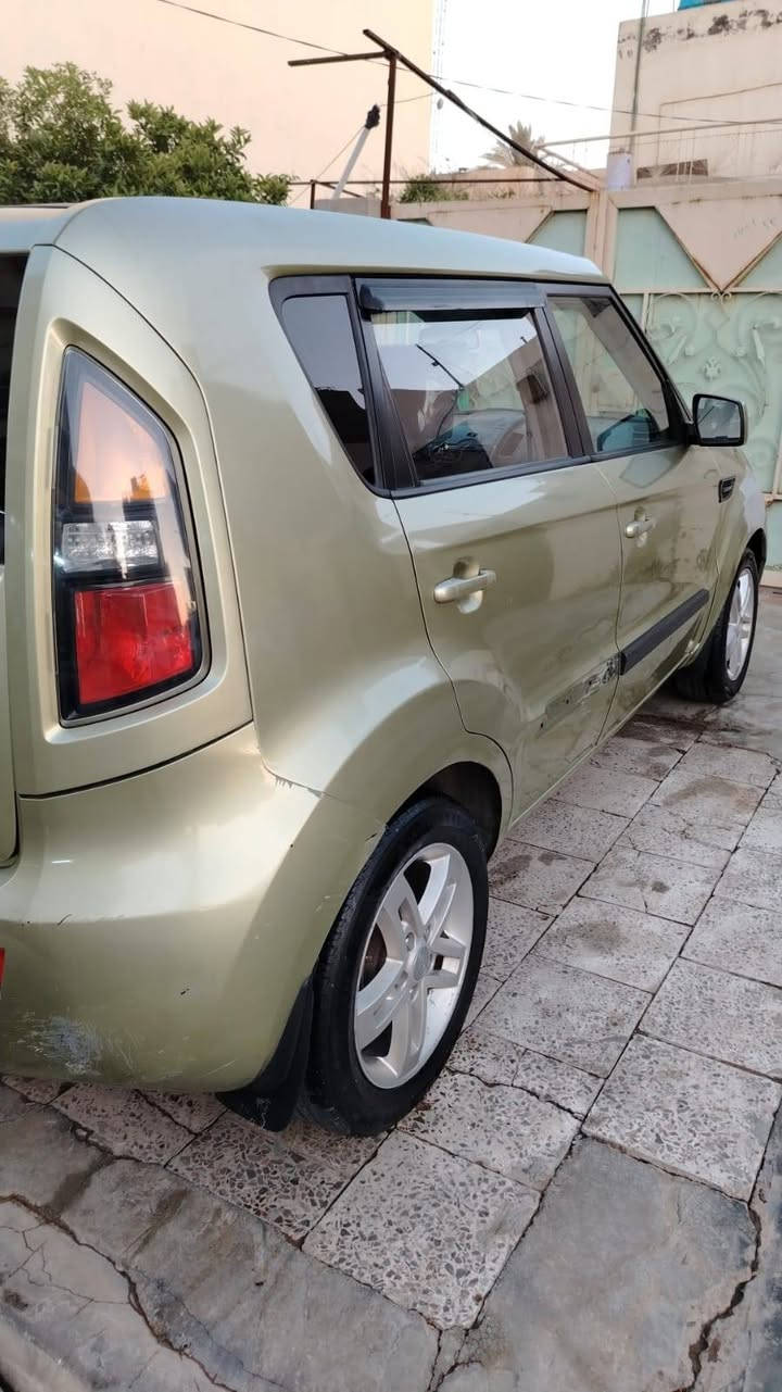 السلام عليكم  
صول موديل ٢٠١١ وارد امريكي مكينة ٢٠٠٠ كير مكينة خير من الله  تبري تخم تاير صدر امامي خلفي جديد  رقم جديد سنوية جديدة مكان السيارة ديالى بعقوبة السعر ٨٥ غير متواجد ع الفيس  
هاتف /***********
