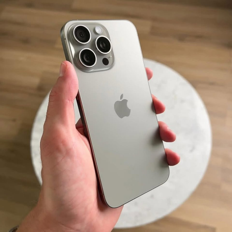 مستعمل
iPhone 15 Pro Max
بلا ذاكرة 256GB
بطارية %82

ديالئ بعقوبه 
سعر 
راسلني علئ هاذه رقم 
***********
