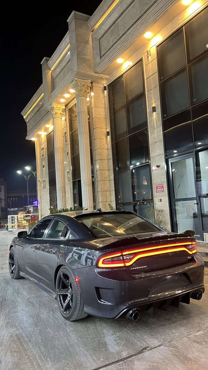 سلام عليكم تشارجر RT ماكس 
موديل 2018
سياره كلين بدون ايرباك بدون صبغ بدون تبديل بيهه مكان كد شبر BDR ومكان تكحيل كارت 
سياره لوك جديده مكينه كير بلاديات ومكفولات 
مواصفات فول للأخير نقاط عمياء تحديد مسار فتحه سقف كشنات تدفئه وتبريد وخزن ميموري كشنات حاضن جلد لايت زنون ستيرن تدفئه 
سياره ستوك ما عليهه اي برمجه 
سعر ٢١٥ 
***********
