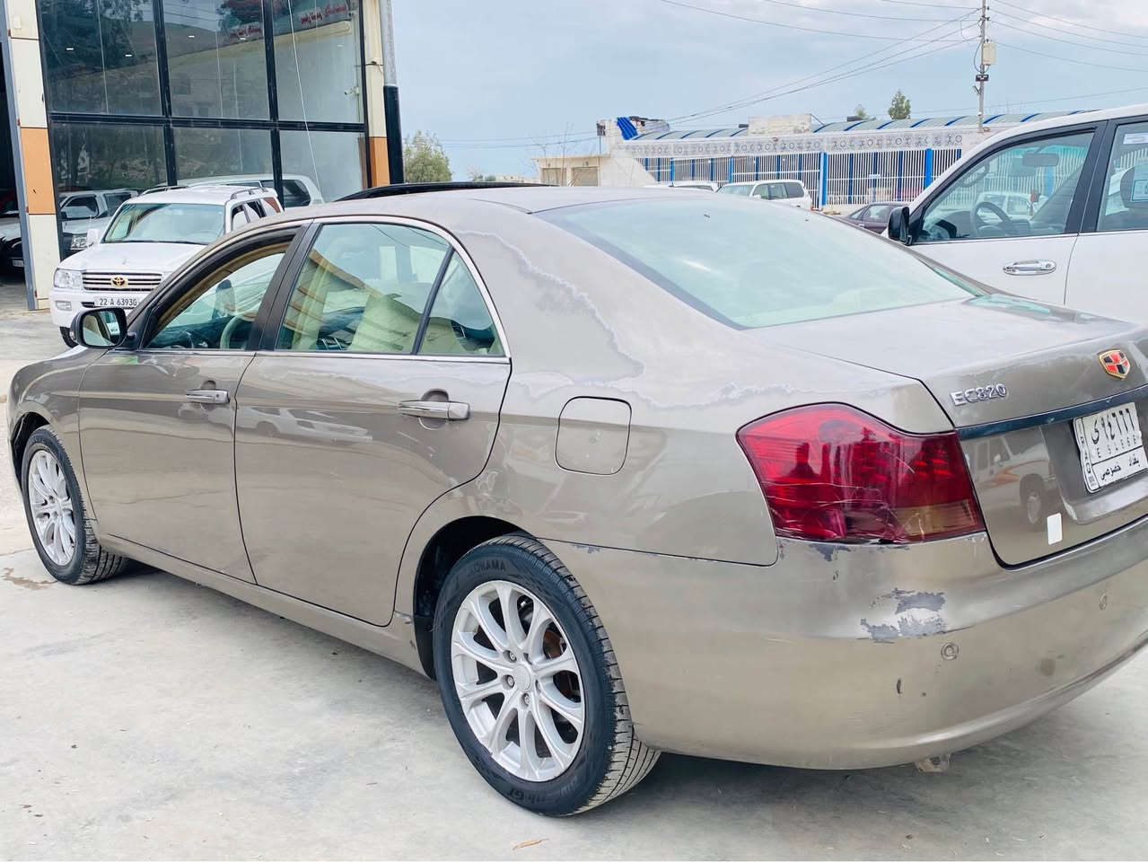 ئیگراند 2013  فول مواسەفات  بئ  رە قە م  سنەوی  لە گە لە  بەشەرتی  گێر ومەکینە و تەبریدو  ھەموگیانی بەشەرت سەیارەکە  زۆرجوانە مالێ دۆستە  
2 پارچەی سبوخە لێدانی  ھیچ  نیە سەیارەکە  زۆرجوانە 
سعری 39 وەرەقە کمیک مجال
لەکۆ یەدانیشم 
***********
*********** كويسينجاك, أربيل
