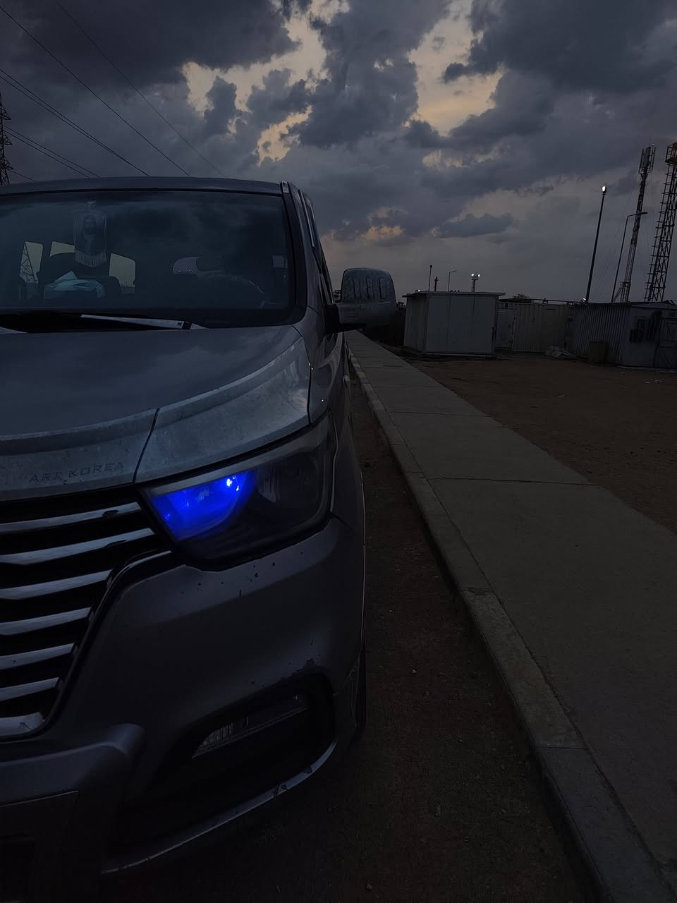 سلام عليكم
ستاركس اصل 2012 معلايه 2021 سياره 
مسكر سبلاين غرفتها رصاصيه سياره جاهزه وحلوه وبيها خط كل 3 ايام دوامها قضاء المدينه الى الرميله الشماليه وبيها تصريح ابو ال6 اشهر 
للاستفسار👇
رقم صاحب السياره‏(‪***********‬‏)
مكان السياره البصره قضاء الهوير
