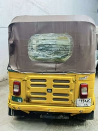 تكتك البيع مديل 20 مكان بغداد السر 7 ملاين وهاذ رقمي 07704274370