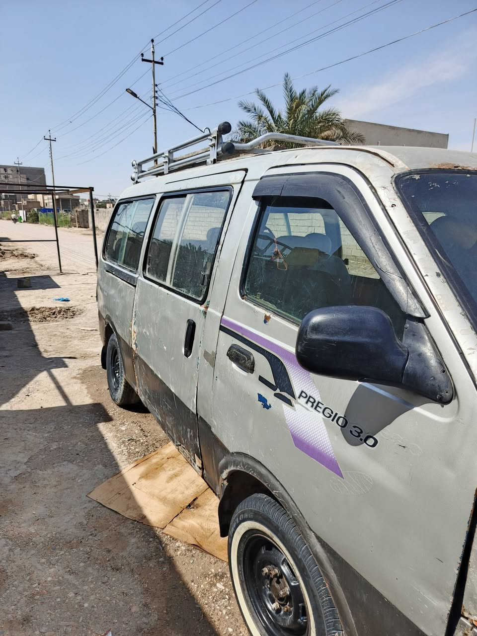 اللهم صلي على محمد وآل محمد 
بريجو لبيع سيارة جاهزة رقم الماني 
محرك كير اكسن خير من الله 
تايرات دواخل جدد. راعيهة موجود 
السعر 43 بي مجال 
المكان البصرة ابو الخصيب 
***********
