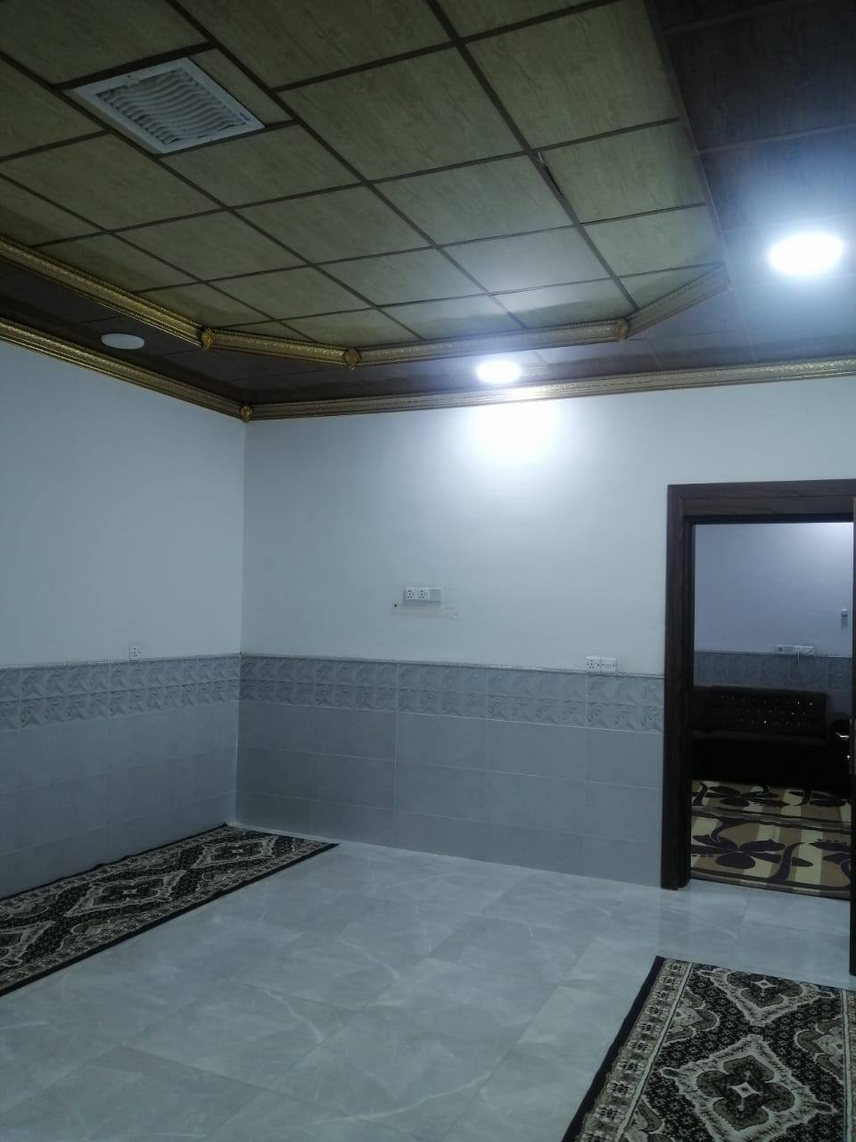 دار طابو صرف للبيع
مساحه ٢٥٠م جديد طابقين
البيت فول مواصفات فرع عريض ٣٠م
ملاحظة /// البيت مطلوب للإسكان تدفع على شكل اقساط شهري
يرهم مراوس ابيت اي منطقه قادسيه ١او٢ حي عسكري أسرى شركة طارق
عنوان الدار
كركوك  شركة طارق ال ٧٧ قرب المدارس والمركز الصحي
محتويات البيت الطابقين:-
استقبال
هول عدد٢
غرف نوم عدد ٥
درج داخلي
صحيات داخليه وخارجيه
ملاحظة /// البيت مطلوب اقساط للإسكان

الاستفسار مكتب السيد البياتي للعقار
مبايل (*********** او ***********)
عنوان المكتب
كركوك القادسيه الثانيه
شارع المرور القديم
مقابل ثانوية المستقبل الاهليه
مجاور صيدلية مركز الدواء
نستقبل كافة العروض وعرضها في كركوك الطابو الزراعي التجاري السكني
