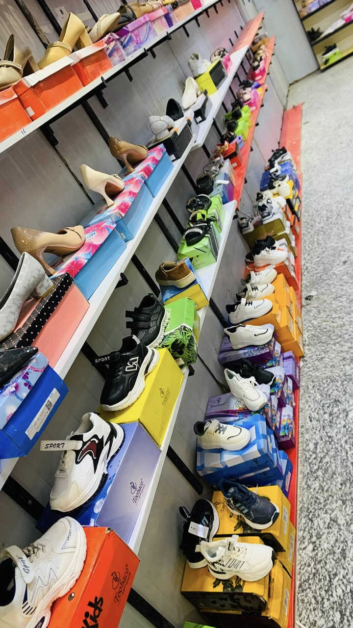 احذيه ستندر كارتون قياسات  ولادي بناتي نسائي رياضي كعب صيفي ابيع شلعه سعر مناسب وتساب ***********
