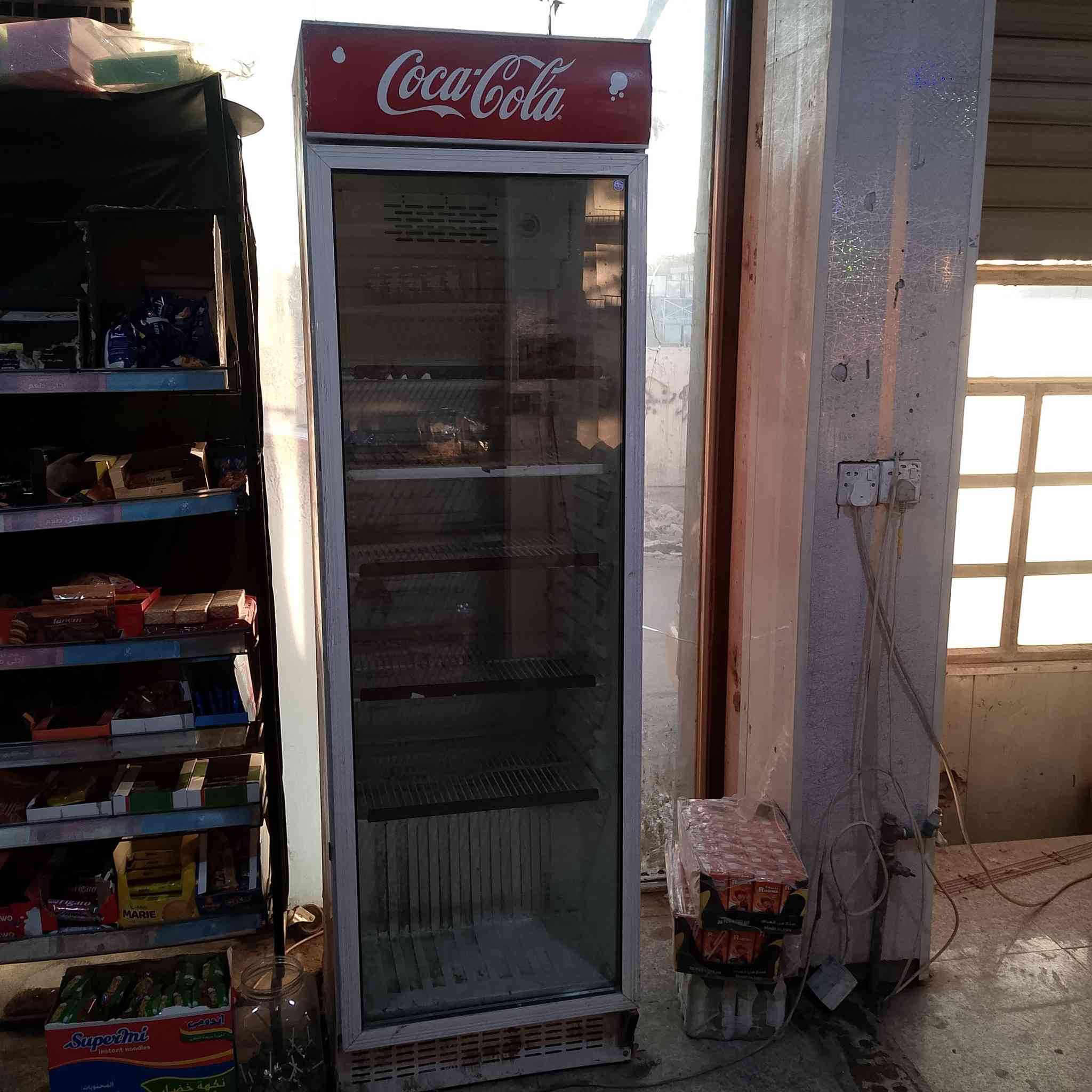 رف ارضي قياس 210 سم نضيف مابي خياس بس اول رف شويه والباقي نضيف رايد ب 150 والعارضة نضيفه تبريدها فول رايدها ب 225 مكاني بغداد الدولعي ***********
