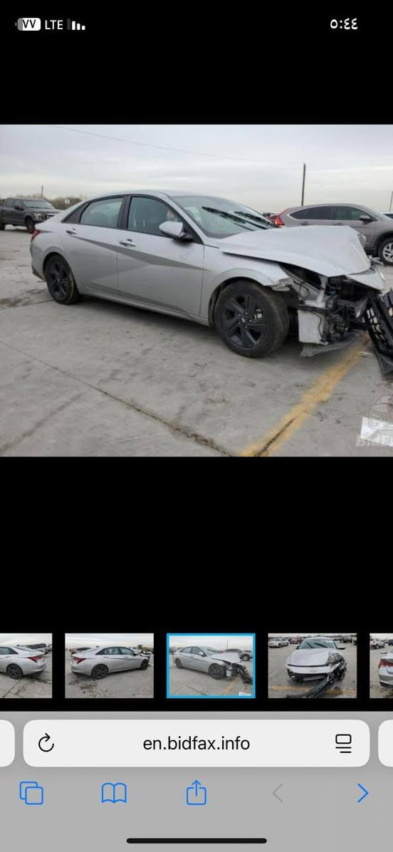 السلام عليكم النترا وارد امريكي موديل 2021 رقم نكليزي بغداد بسمي السيارة ليبل واحد حادث جاملغ امامي مصلح نفسه بارد وبيهة صبغ بنيد فقط  ماشية 70 الموصفات 
بصمه تشغيل عن بعد سياقة ذاتية تثبيت سرعة لادارات جانبية ومامية مدوشمة ارضية  تخم تاير تبريد ثلج تدفى شغاله لد امامي بلاد منظومة زنون محرك 2000 دوش سيارة مابية اي نقص كبل للشارع عنواني بغداد ممتواجد ع فيس تصل  
***********
وبي وتساب السعر140   للشراي 
صور الحادث مرفقه مع المنشور
