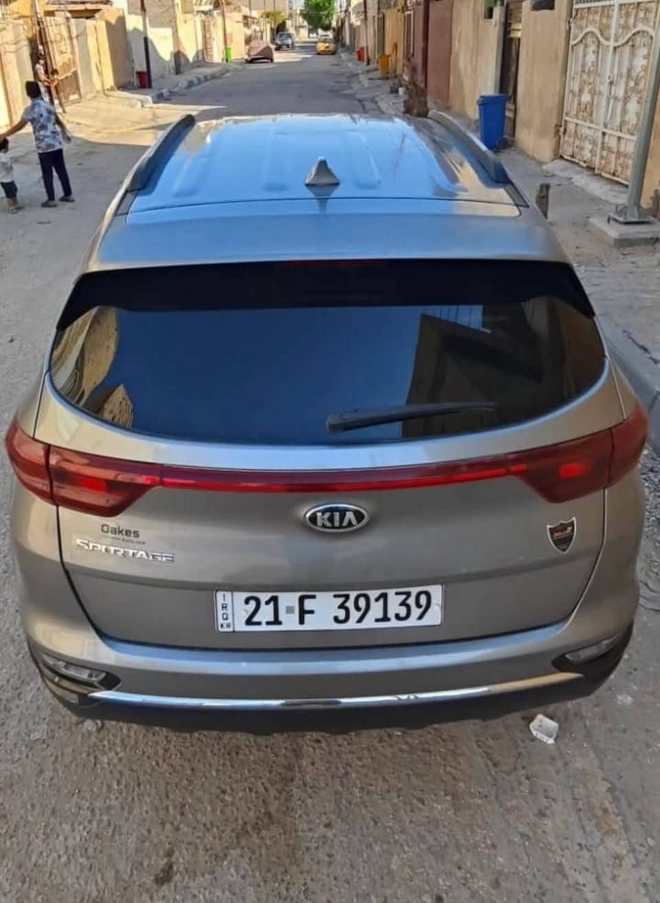 كيا سبورتج 2020 محرك :  2400
ماشيه: 100 كيلو متر حقيقي
محرك مكفول من تنقيص وتبخير ودوانز بانزين عادي 
رقم شمالي سليمانيه مميز 
حاله الايرباك:  جميع الايرباكات سليمه
شاصي لغد كله مكفول 
(السونار مرفق بلمنشور) 
المواصفات:  نص فول 
1_ اشاير بلمري
2 _ مري شفط 
3 _ تحكم استيرن 
4 _ الشاشه الكبيره 
5 _ قطعتين تبريد
6 _ مثبت سرعة
7 _ السعر مناسب اتصل وتدلل
« بعد بيه هواي مواصفات»

مكان السياره :  كربلاء المقدسة 

رقم صاحب السيارة 
***********
