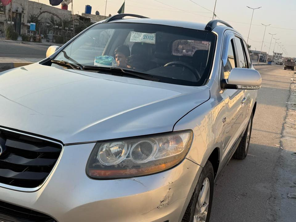 السلام عليكم
سنتافي موديل ٢٠١٢ السعر (٤٥)  
حداديه جديده غرفه جديده مكفوله تبريد (كاز) سنوية ورقم طبق الأصل 
الاتصال ***********
