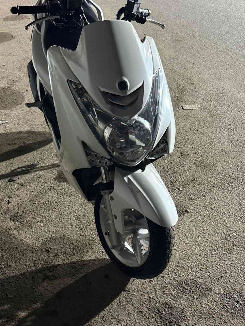 سلام عليكم ماجستا اس نظيفه محرك بلادي شلعه معدل سعره 14 $وبيه مجال للإستفسار *********** مكان بغداد العلاوي يم بانزيخانه
