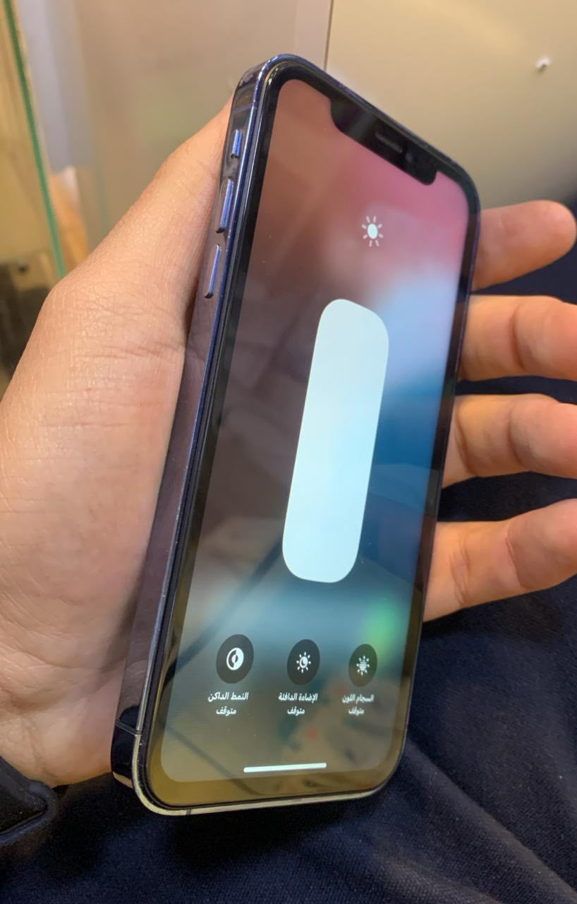 ايفون XR  محور 13برو
نموذج M 
ذاكرتة 64
بطاريتة 82 مبدلة 
كلة شغال نت اتصال هزاز كامرات 
سعرة 180 مكان الدورة ***********
