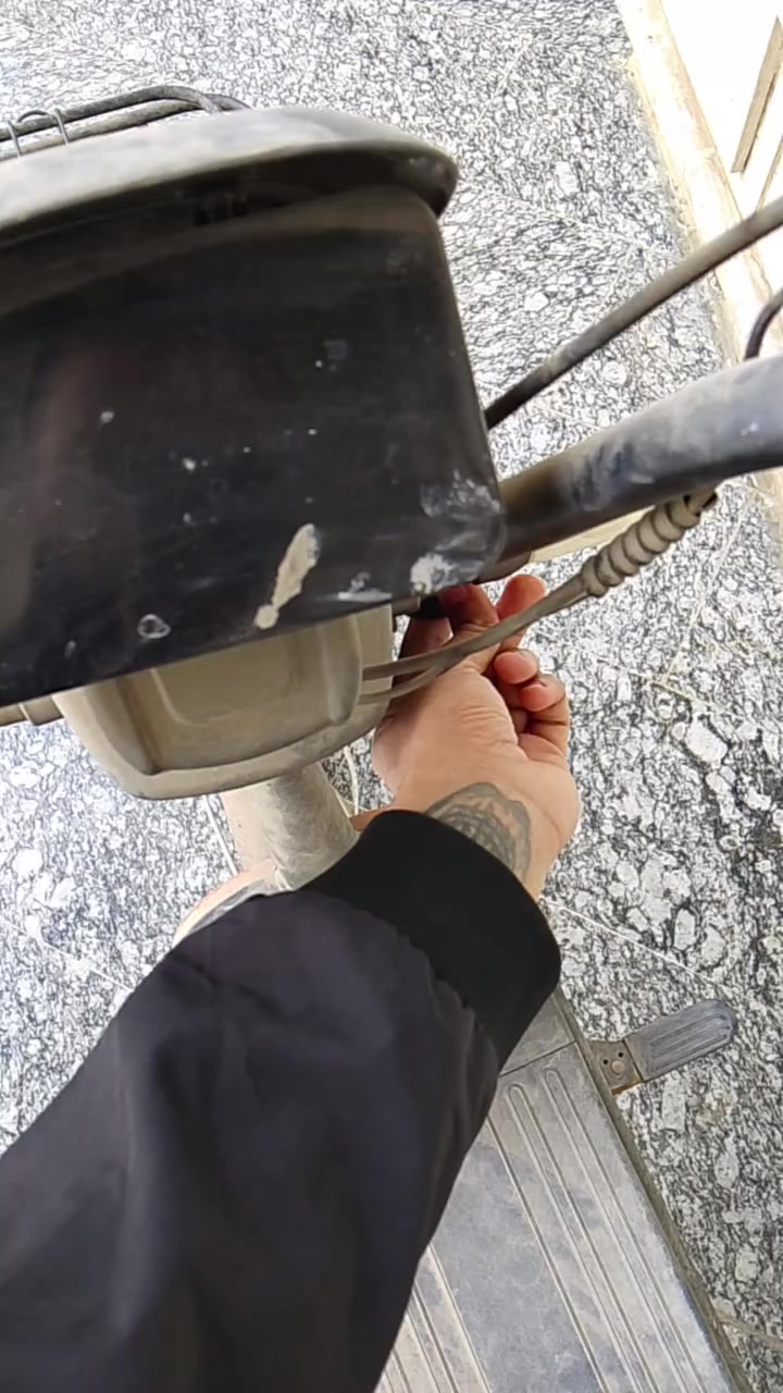 السلام عليكم دراجه شحن للبيع
واير السكليتر مكطوع مكاني بغداد السيديه 
***********⚡
قيمها واخذها 💯
