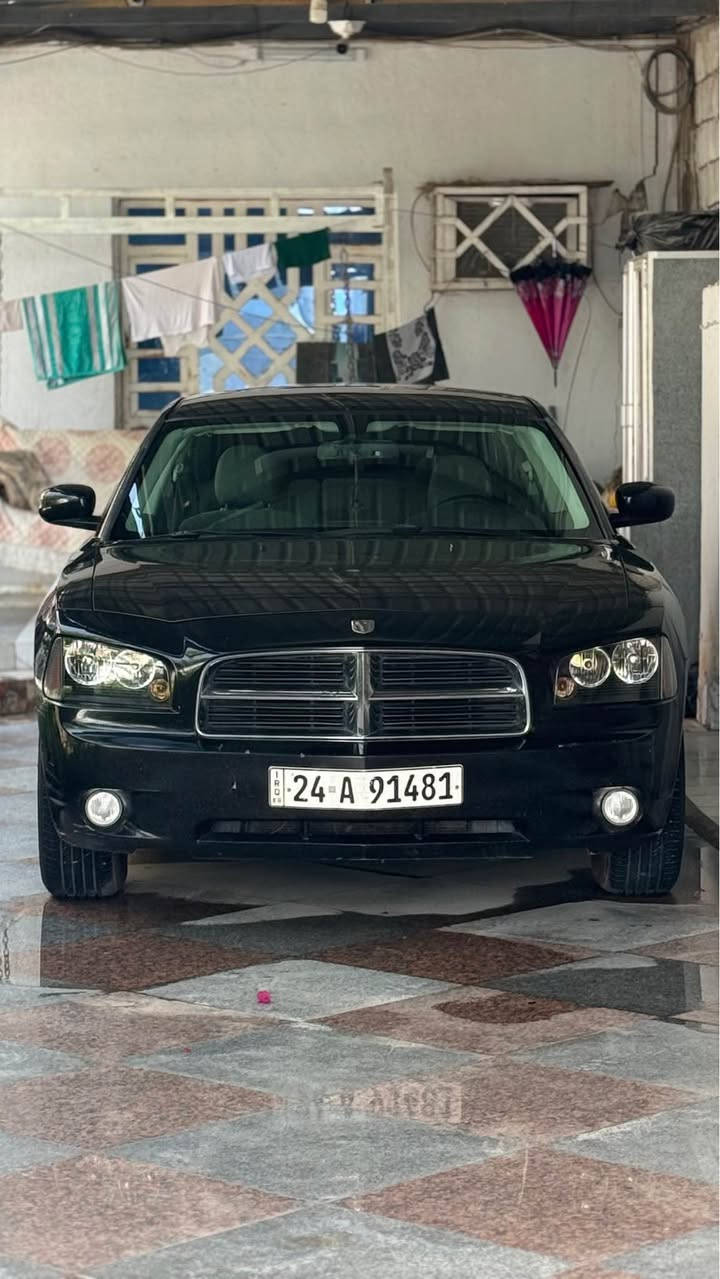 السلام عليكم جارجر 2010 اصل ماشيه 104 حقيقي على ايد وحده من 2010 لحد هسه كلشي بيها بلادي ومامبدل مكينه وكير بلاديات مامبدلات وكل تفاصيلها كفاله من الحادث فقط صبع عام اثر جراد رقم دهوك بأسمي شخصياً سنويه لحد 2030 هزه بعدها مانافذه حداديه وتخم تاير وباتري وراديتر وقايش تايم كيس ورولات واتر بم وجامه اماميه كلهن جدد قبل 4 اشهر بدلتهن السياره كلش جديده ومامتعوبه ونشطه السعر 115 وبيها مجال بسيط العنوان البصره الجبيله للاتصال *********** البصرة, العراق
