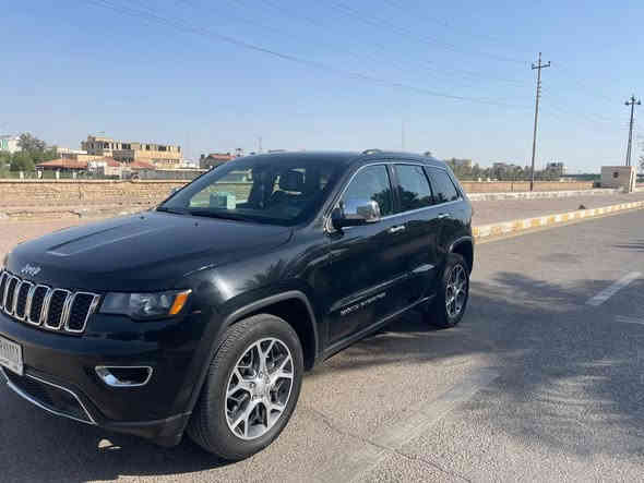 Jeep Limited 2020 جيب لمتد 
ماشيه63 الف ميل حقيقي
ضررها بنيد فقط موضح بالصور
صبغ قطعه فقط 
رقم بغداد مشروع وطني 
المواصفات فول ١/١ لمتد :
- مكينة 3,600 / ٦ سلندر
- سقف بانوراما
- صندوق كهرباء
- كشنات جلد  
- كشنات تحكم كهرباء 
- كشنات تدفئه + تبريد
- كشنات خزن Memory
- ستيرن تحكم كهرباء + ستيرن تدفئه
- شاشة CarPlay اصليه 
- كاميرا خلفية دوارة
- بصمة تشغيل / بصمة ابواب
- حساسات خلفية 
- حساسات جانبيه نقطه عمياء 
- ويل حجم 20 عنكبوت اصلي  
- مودات اقتصادي ايكو و سبورت
جاهزه بدون نقص
صدرها لوك تخم تاير جدد

السعر 265ورقه بيها مجال بسيط
عنوان/ميسان***********
