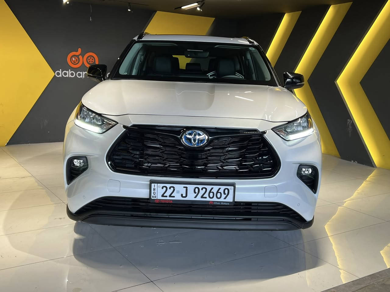 السلام عليكم للبيع هايلاندر2024ضمان شركة جيهان
فول مواصفات 
بلاك بدشن GLE
محرك 2500هايبرد
7راكب
بصمه
كشنات جلدكهربائي
شحن واير ليز
فتحه
مرايه شفط
لدات 
ماشيه 25ألف 
مكفوله عام
PPF كامل
ملاحظة فقط بيع

مكانهاالسليمانيه للاستفسار فقط اتصال ☎️ 
***********
