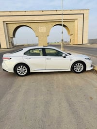 كامري GLE • فل الفل بانوراما • ماشيه ٩٧٠٠٠