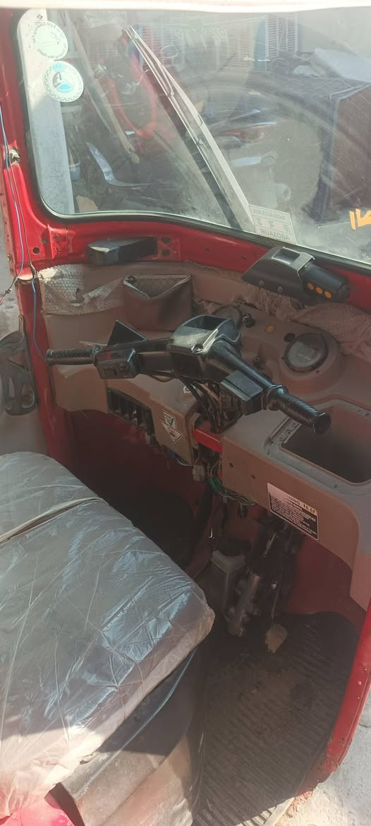 تكتك نضيفه مال شغل سعر 3مليون بيه مجال حك الجيه مكاني بابل الاسكندريه *********** الفلوجة, الأنبار
