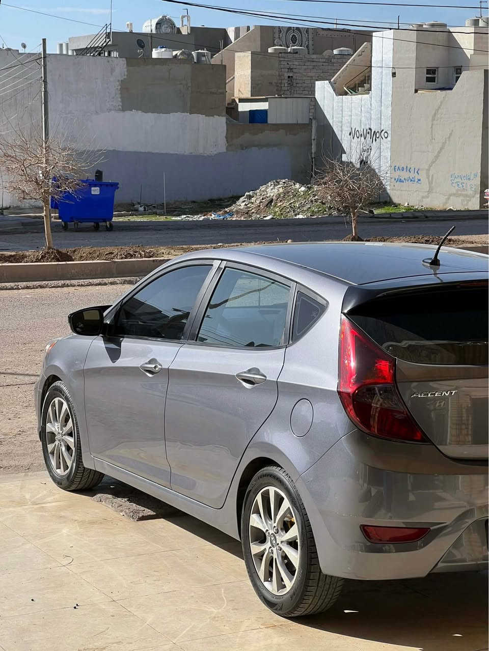 اكستت موديل ٢٠١٧ گير عادي. گير مةكينة تةبريد تةقة و رةقة بة شةرت. سةنةوي فةحس هةزة نوية. يةك  دينار مةسرةفي نية
شاشة ايپاد كاميرة   
دوو پارچة كليرة يةك پارچة سبوخة
سعر ٨٩$
شوين هةولير
*********** أربيل, العراق
