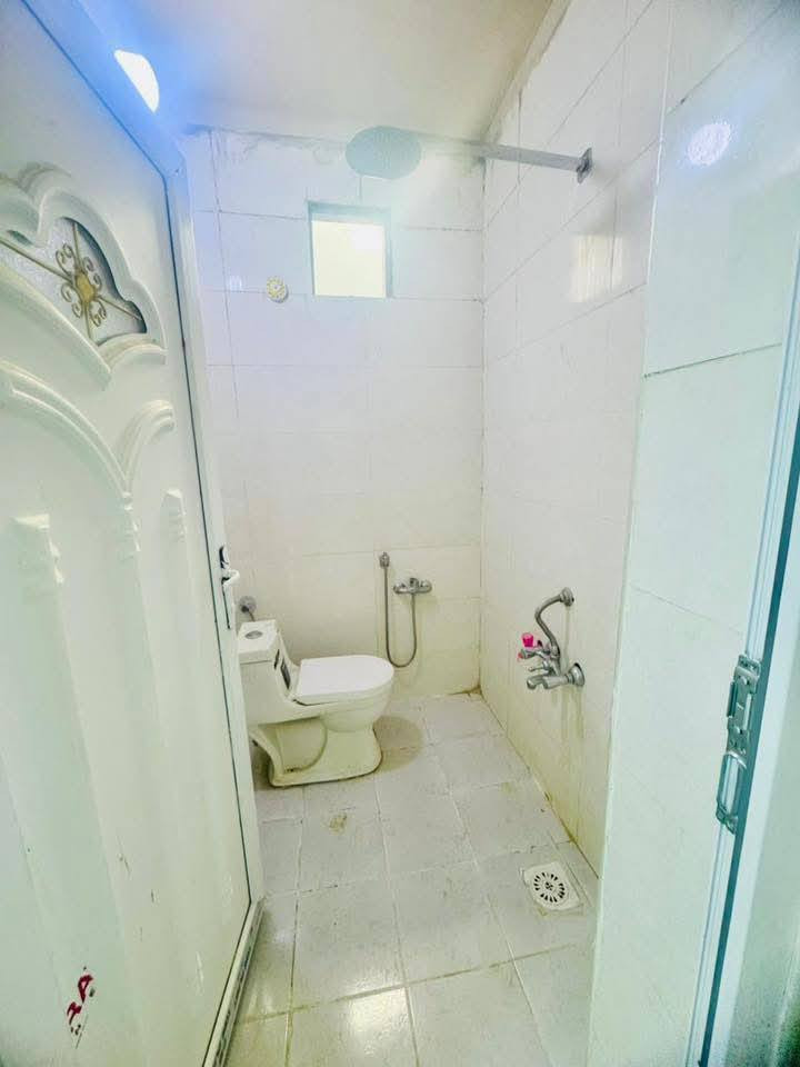 بيت رهن مجمع بيتي 
سعر رهن 15
100متر بناء حديث 🔥
لاستفسار ***********
