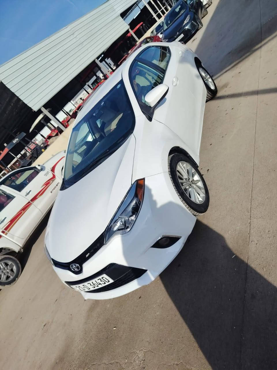 كورلا للبيع موديل 16 بيهه 4 قطع صبغ  كير ومحرك شرط سنويه جديده رقم دولي شرط تحويل ترهم نقد وترهم نص اب نص سياره حلوه مال جناي الشراي يتصل ***********
