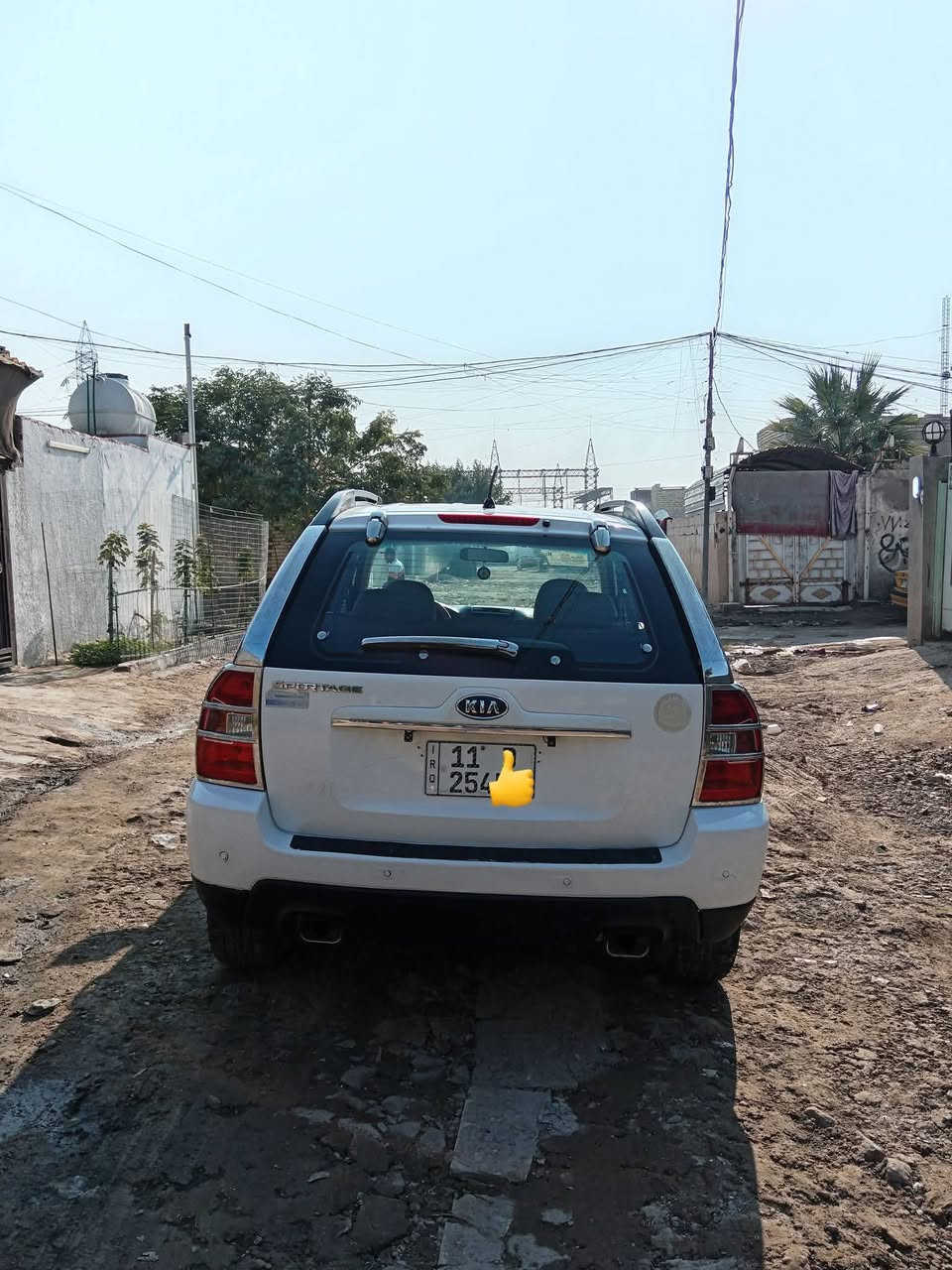 السلام عليكم كيا سبورتج للبيع موديل  2010 مكفوله كفاله عامه من ضربه وصبغ  رقم بغداد سنويه بسمي انكليزي سياره فتحه محرك دوش تخم تاير جديد السعر 132 وبيها مجال بسيط مكاني بغداد فلكه حي النصر هاتف ***********
