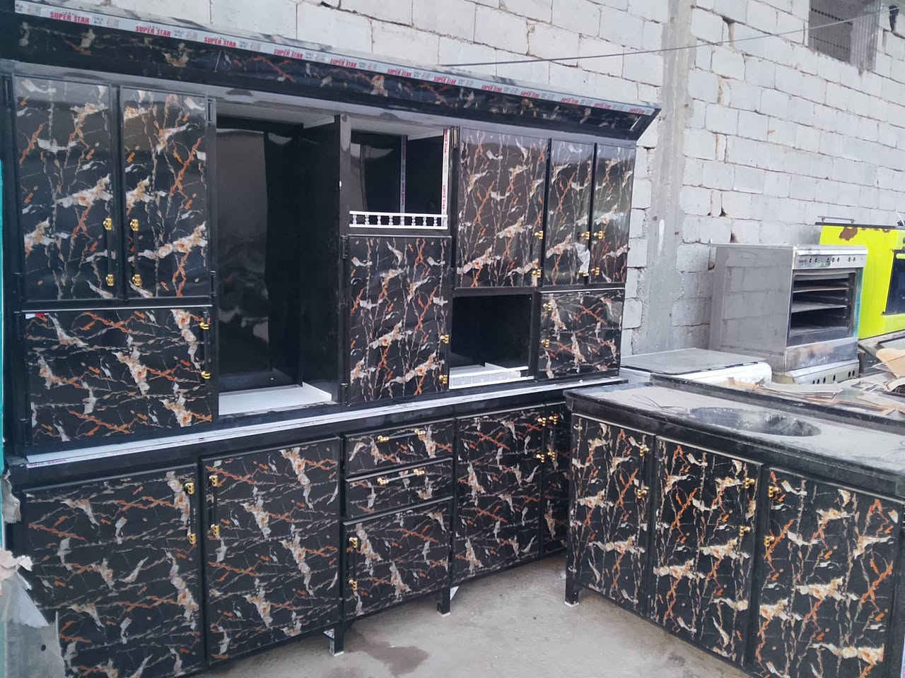 سلام عليكم كاونتر للبيع درجه اول
حله شارع عوفي مقابيل فرع معمل الغاز خاص موجود 24ساعه ***********
