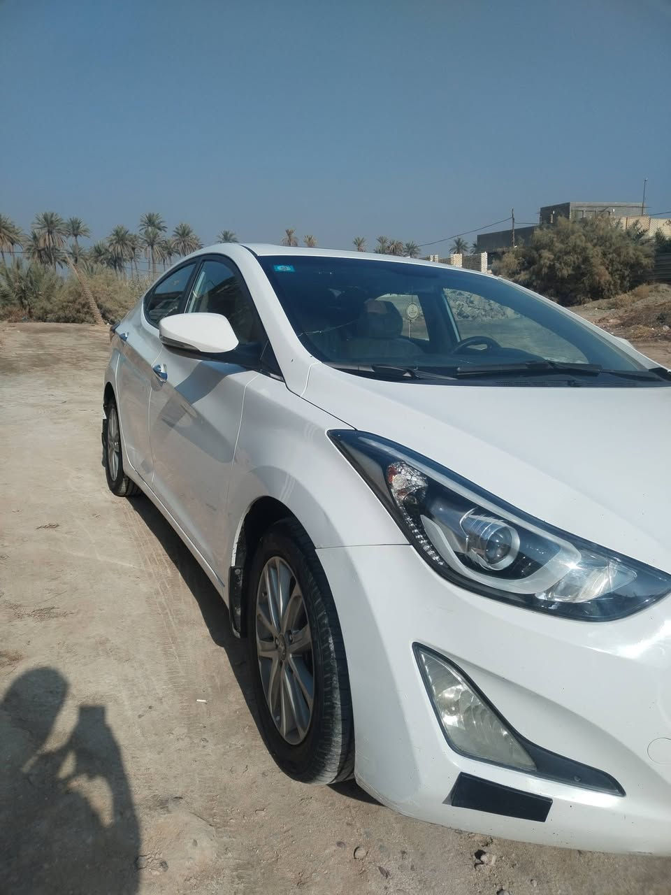 السلام عليكم
النترا 2015  خليجي 
 رقم بغداد  
فول مواصفات السياره  
محرك 2000
فتحه سلايت 
كاميرا
حساسات 
كشنات جلد  
كشنات خلفي قلاب 
قطعتين تبريد 
يدات نيكل 
 خمسه ويل كب 
انضمه قياده 
تحكمات ستيرن جهتين 
السياره مفوله مواصفات خير من الله  
ملاحظه (سياره بيه فقط صبغ بل باب) والباقي كفاله عامه
السعر: 133
 المكان: كربلاء 
الرقم:***********
