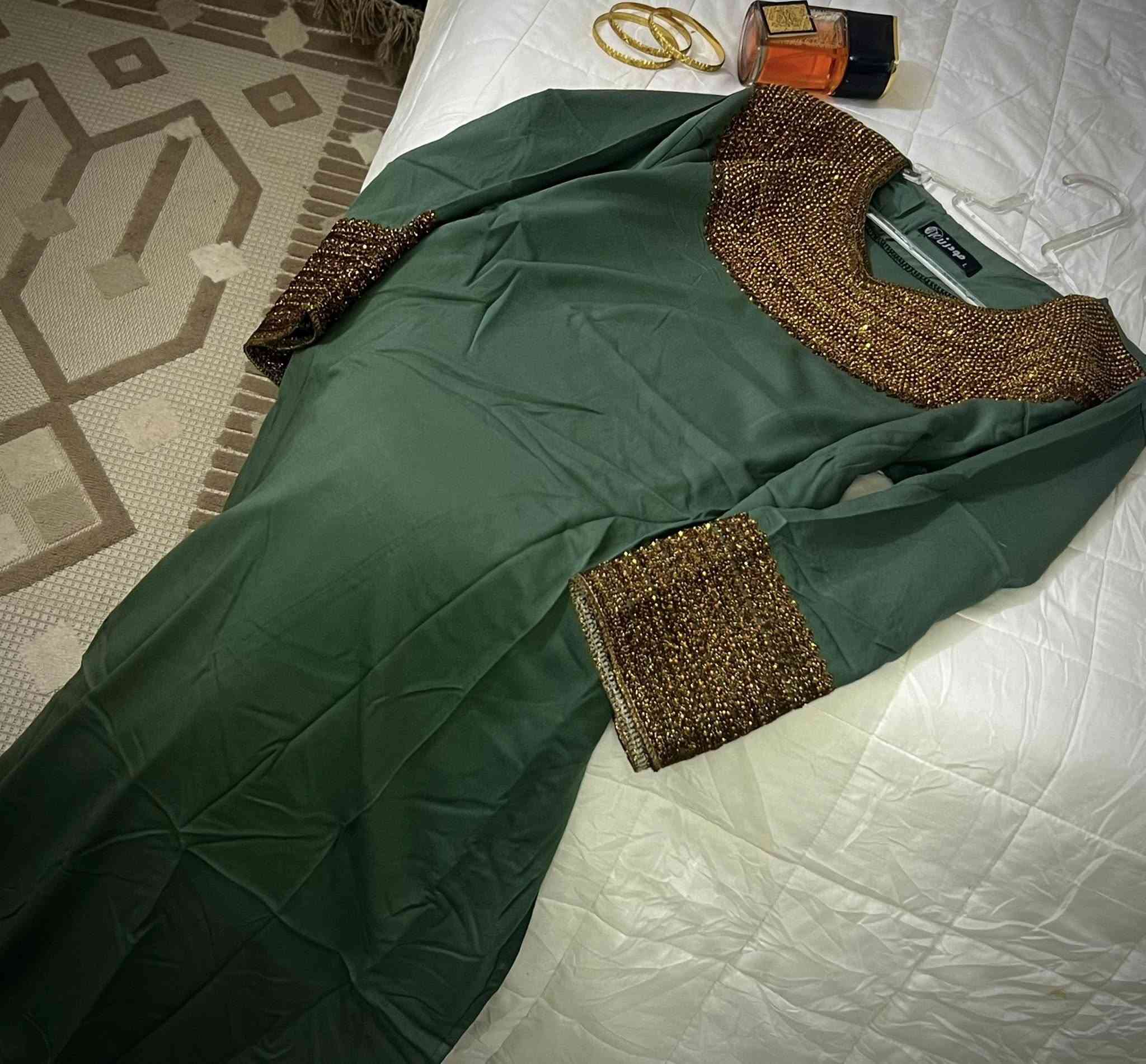 آخر قطعتين. زيتوني ونختم الموديل 💚قياس L وقياس XL


**إذا كنت صاحب هذا الإعلان وتريد حذفه لأي سبب، رجاءا أرسل رسالة إلى الدعم الفني**