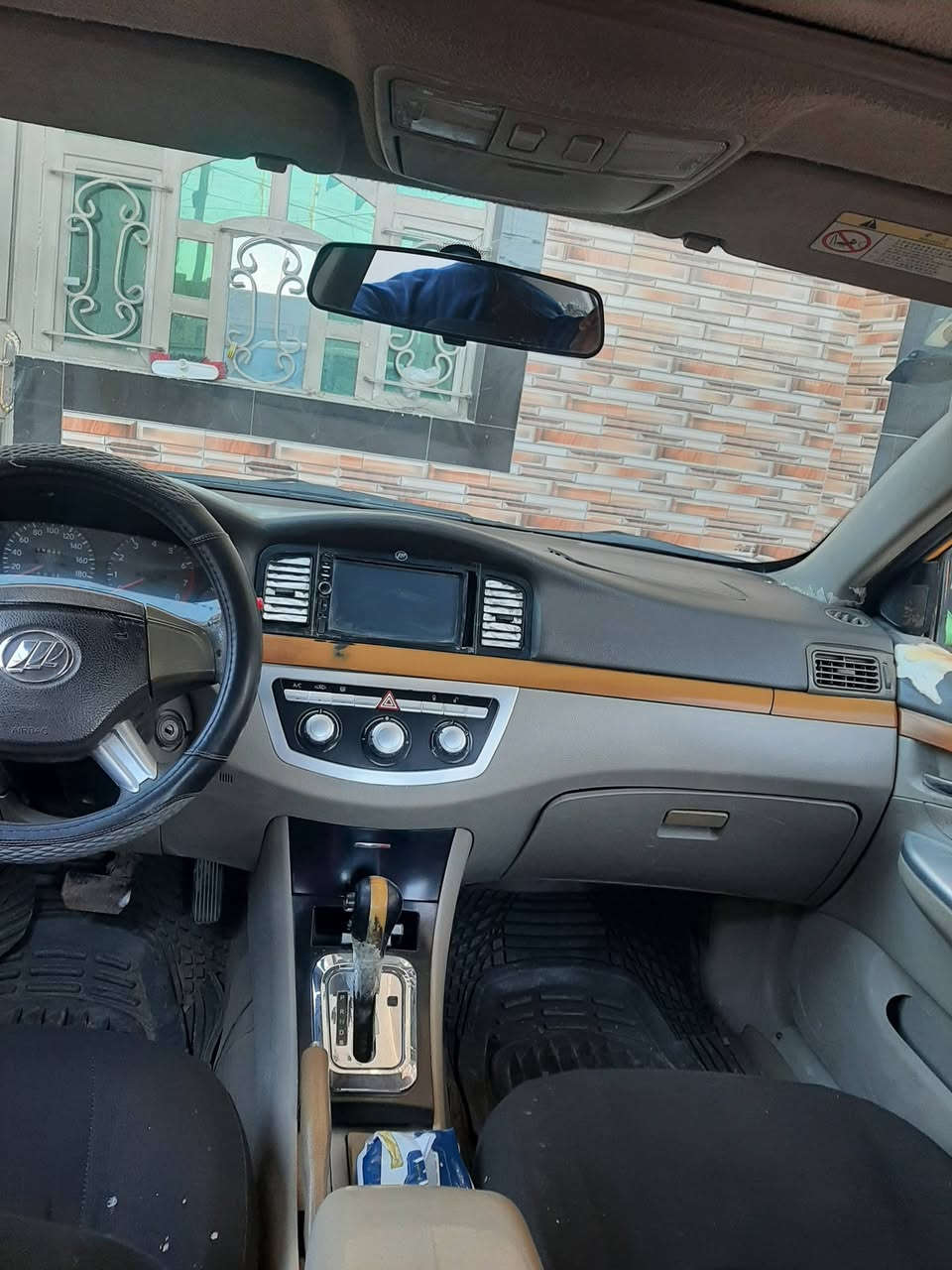 ليفان ٢٠١١ رقم بغداد انكليزي مكينة وكير كورلا اوتماتيك مصفرة هيئة وغرامات وخط وبحث جددقبل اسبوع مجددهن ومصفرها هزة جديدة قبل اسبوع مكمل هزة يعني بعد سنة الا تسقط الهزة السنوية بأسمي كهربائيات كلهه شغالة تحويل مباشر مكاني ناصرية سوق الشيوخ السعر ٣٧ 
***********
