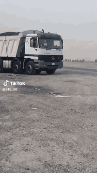 سلام عليكم للبيع اكتروز موديلة2003 الرقم لاستفسار ***********
