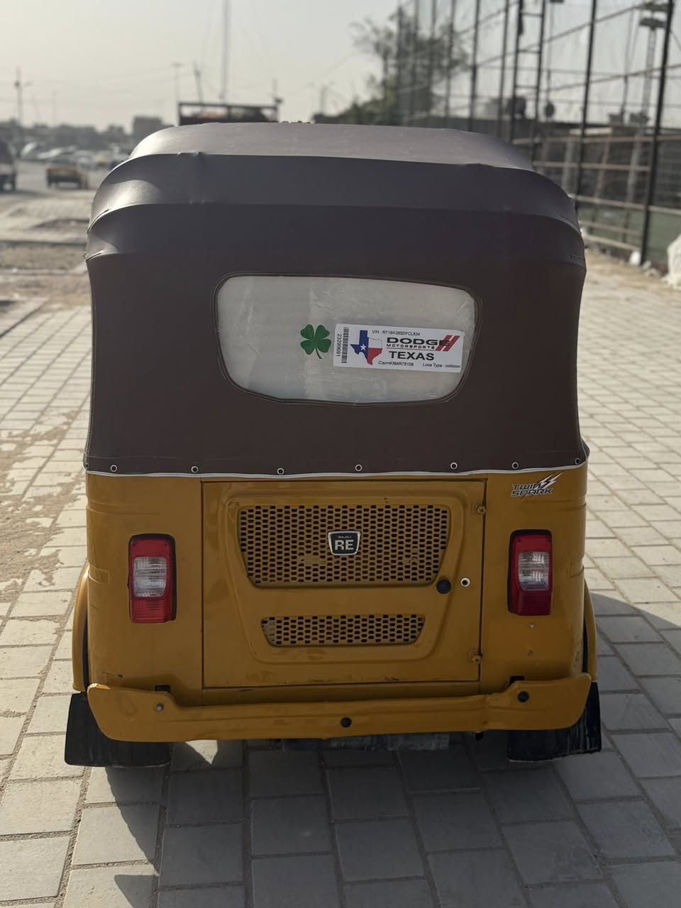 السلام عليكم تكتك 21 رقم وسنويه بسمي تحويل مباشر تكتك كفاله ما عده الدوس معمرة و بيها ملاحظات بسيطة مكينه لا تنقيص لا تبخير كير اكسل خير من الله كهربائيات كلها شغاله و جديده تخم تاير جبلي تراي التكتك مال شركة وباقي التفاصيل التواصل على الرقم فقط ***********
