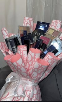 متوفر تجهيز هديه للحب حجز خاص او واتساب 07707921666