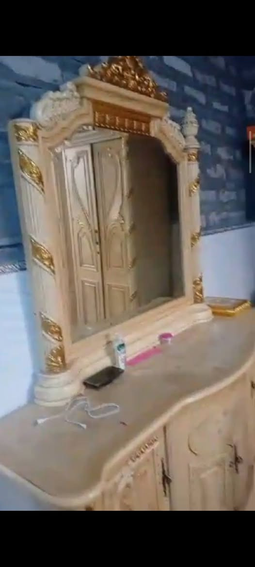 غرفة نوم للبيع جاهزه بس عايزها عروس    والسعر ب  225

عارضه عاموديه  للبيع   شركة  بيلسان 18 قدم   مستخدمه شهرين فقط   نظافه ٩٠%   والسعر  375


**إذا كنت صاحب هذا الإعلان وتريد حذفه لأي سبب، رجاءا أرسل رسالة إلى الدعم الفني**