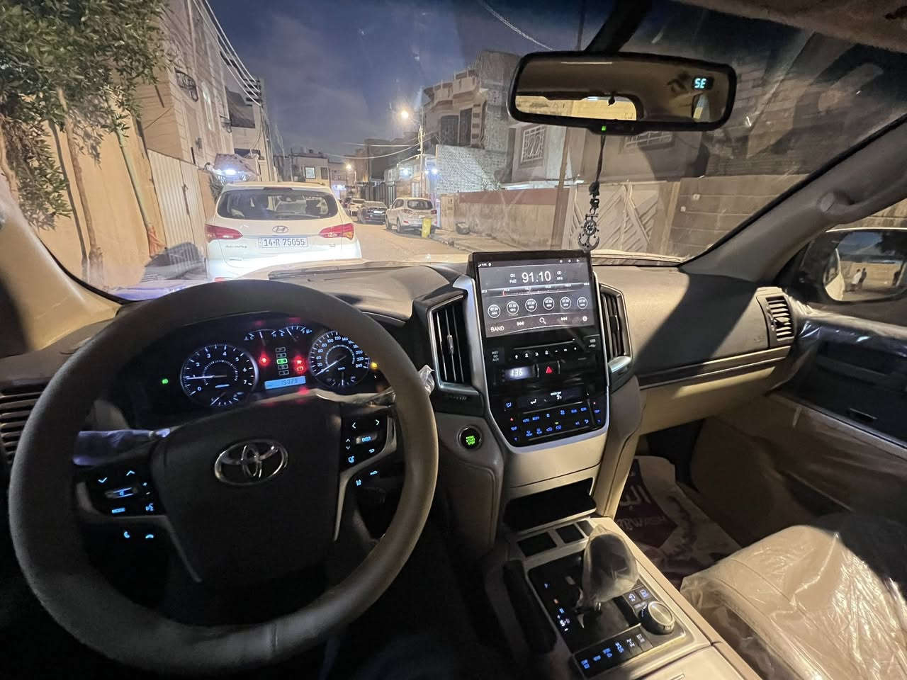 سلام عليكم نادكروز موديل 2010 امحدث2021 رقم بغداد سياره كلش حلوه جديده سياره امحدثه داخل وه خارج  بيه طكه بل بجم وه امحدثه مصبوغه جماليه  المكان بصره رقم الهاتف*********** مكينه 6 سندر جديده سعر 240 بيه مجاا
