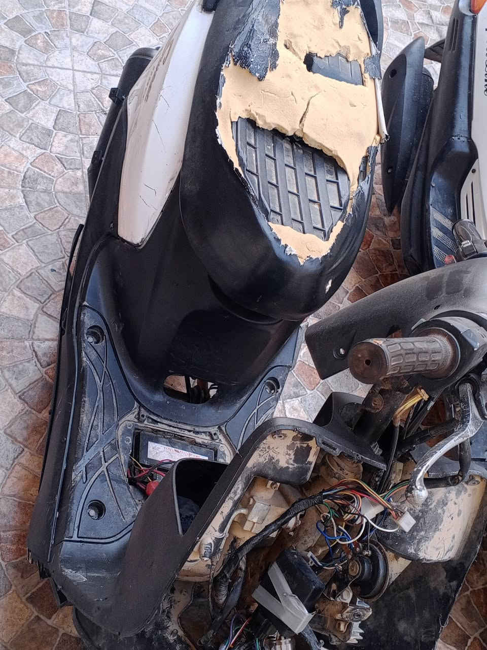 السلام عليكم دراجه ماكس صيني محرك ياباني شغاله هندر فقط للبيع محرك يبخر موجود وجه دراجه سعر به125ببه مجال بيهه خربطه كابريته مكاني تكريت


**إذا كنت صاحب هذا الإعلان وتريد حذفه لأي سبب، رجاءا أرسل رسالة إلى الدعم الفني**