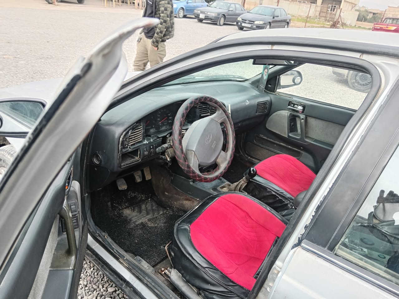 سلام عليكم
النتر موديل 1992
شرط تحويل بيها كابون بنزين لون سلفر 
 محرك كير كهربائات5كهربائيات بشرط سعر 20$ بيها مجال 
عنوان موصل معارض برطله
***********
***********
