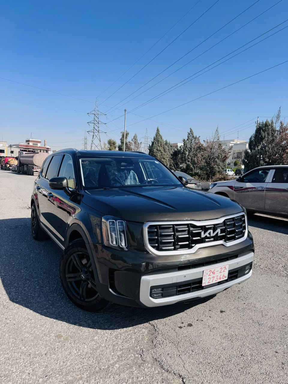 كيا تولرايد برستيج موديل 2024 لبيع و مراوس حسب قناعة 
ضررها بس باب صبخ ويا شبرة قدام سلايد
ماشي ٢٢ الف مايل 
لون مميز 

فول مواصفات 

بانوراما +فتحة 

كشنات جلد كهرباء تدفئة تبريد 

كشنات خلفية منفصلة Vip

سستم سماعات 🔊 هارمن كارد 

شاشة كبيرة 

4 كامرات جانبية وخلفية وامامية 

مري شفط 

مري قلابة 

شاشة دجتل كبيرة 

5 وضعيات قيادة 

حساسات امامي خلفي 

رادارات 360 درجة 

رادار امامي تفاعلي 

نظام تحديد مسار 

نظام نقطة عمياء 

اوتو هولد 

سايد بريك بصمة 

شحن لاسلكي 

نظام ابل كاربلي 

7 مداخل USB

تحكمات ستيرن 

لدات داخلية محيطية كل ألوان تتغير بلادية 

بردات خلفية 

نظام تبريد مناخ منفصل 

تبريد مركزي 

لايت 4 عدسات اوتو 

نظام محافظة عل طفل مايفتح باب خلفي حال عبور سيارة 

صندوق كهرباء شفط 

نظام اوامر صوتية 

ويل حجم 20 

محرك 3.8 

كير 8 

وبعد بيهة هواي مواصفات 
السعر ٢٢١ ورقة

استفسار اكثر  
عنوان اربيل مةدينة معارض شركة نجوم البصرة كارس

***********
واتساب 
***********
واتساب 

+964 775 627 0834
