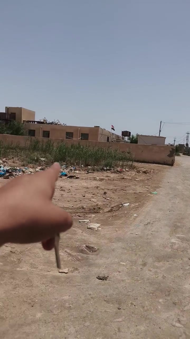 بيت زراعي 100 متر سديناوية ورة نهر الوفاء
 قرب مدرسه التعاون 
بناء بلوك 
سعر 13 مليون 
وبي مجال مستعجل على بيعته
***********
