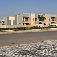 بيت للبيع في مجمع بوابة الكاظمية 4 غرف نوم جديد المساحة 235 م السعر 43...