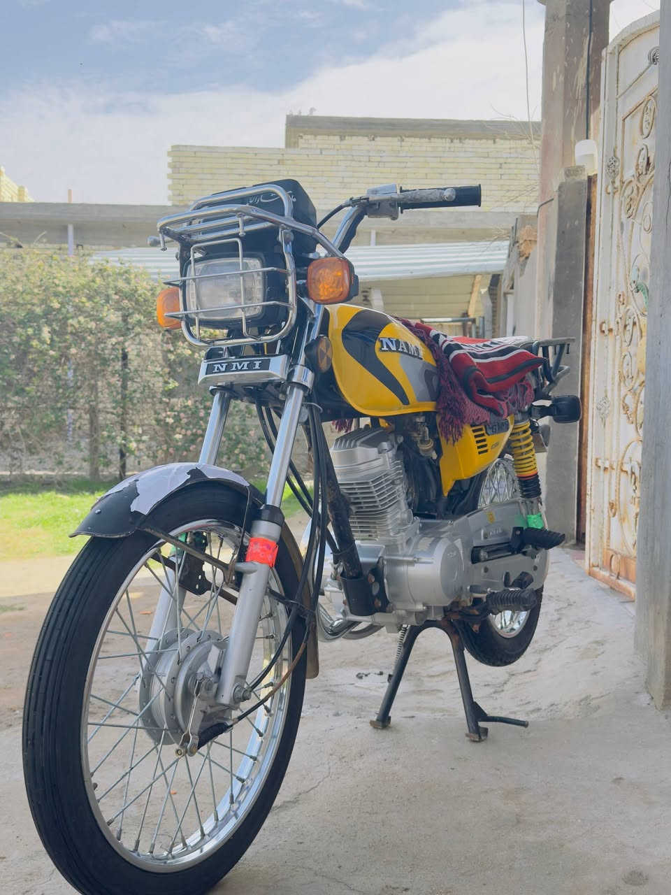 نامه موديل 25 مكفوله مابيها نقص
للأستفسار/‏‪***********‬‏
محرك تفيلس مامفتوح اوراق اصولي 
مكاني الحمزه الغربي السعر 650 وبيها مجال قليل
