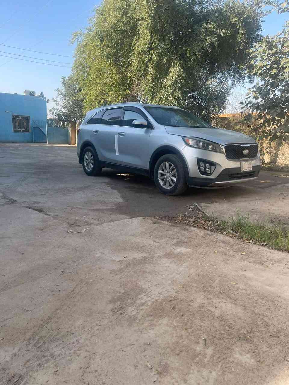 السلام عليكم ورحمه الله
سورنتو امريكي

موديل 2016

محرك 2400
فور ويل السياره
ضربتها فقط بنيد والباقي كفاله 

رقم ذي قار تحويل ثاني يوم

جاهزه السياره بدون اي نقص

السعر 158وبيها مجال 

***********
