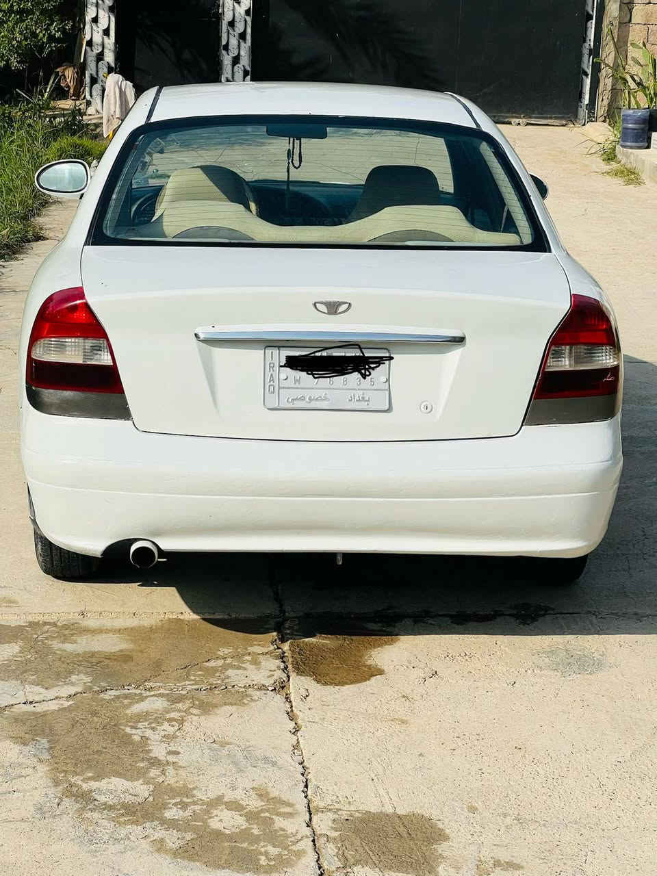 للبيع دايو نوبرا موديل 2002 رقم بغداد
مصبوغه عام لجماليه سيارة بلادية بدون ضربه 
مكينه كير صدر كله جديد مكفول تخم تاير. 
السعر : 34 وبيه مجال 
تلفون : ***********
المكان / ديالى / دلي عباس
