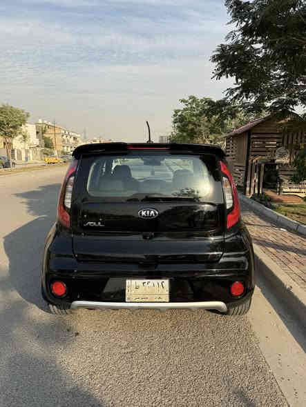 السلام عليكم 

كيا صول للبيع موديل 2017 وارد امريكي رقم بغداد
مكانها بغداد شهداء البياع 
السعر 110 وبيها مجال رقمي
***********
