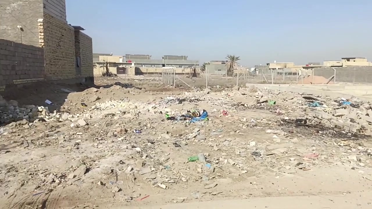 قطعة أرض للبيع طابو زراعي سند 25.
العنوان / حي الحوراء الزراعي على شارع 14التبليط
المساحه/  400 متر الواجهه 16 النزال 25
الأستفسار/  ***********. ========***********
