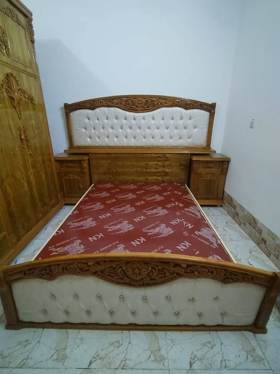 السلام عليكم رمضان كريم
العنوان جانب الايمن
 سعر مليون و 850


**إذا كنت صاحب هذا الإعلان وتريد حذفه لأي سبب، رجاءا أرسل رسالة إلى الدعم الفني**