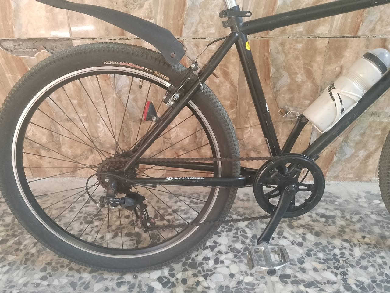 بايسكل بالة ياباني حجم 29
انضف من الصورة تجي وتشوف بعينك 
*********** بي واتساب
